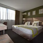 Kyriad Prestige - Bordeaux Aeroport