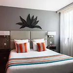 Hotel Kyriad Prestige - Bordeaux Aeroport 4*