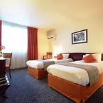 호텔 Kyriad Prestige - Bordeaux Aeroport 4*