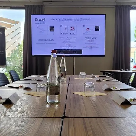 Kyriad Prestige - Bordeaux Aeroport