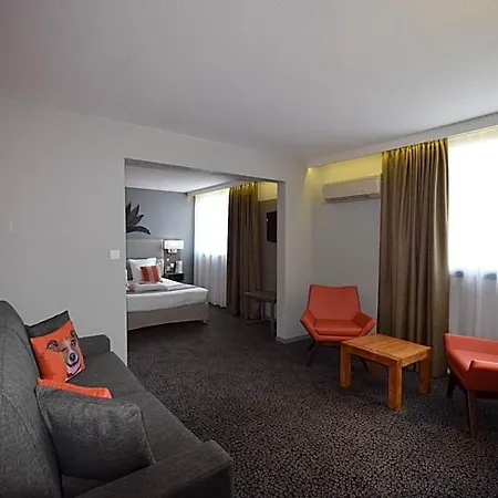 Kyriad Prestige - Bordeaux Aeroport 4*