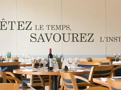 Kyriad Prestige Bordeaux Aeroport 4*