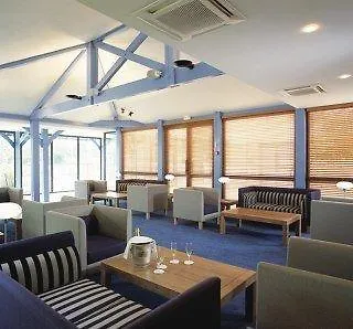 Отель Kyriad Prestige Bordeaux Aeroport